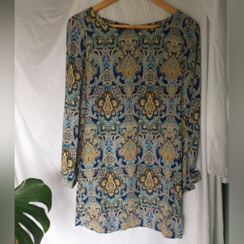 Women's "Lov posh" blue and gold paisley printed dress from Francesca's - Picture 6 of 11